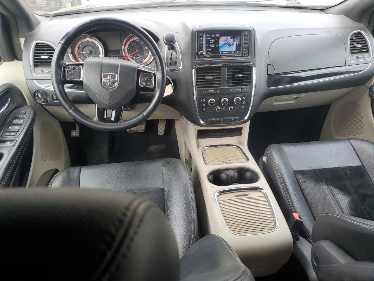 2018 Dodge Caravan - Image 8