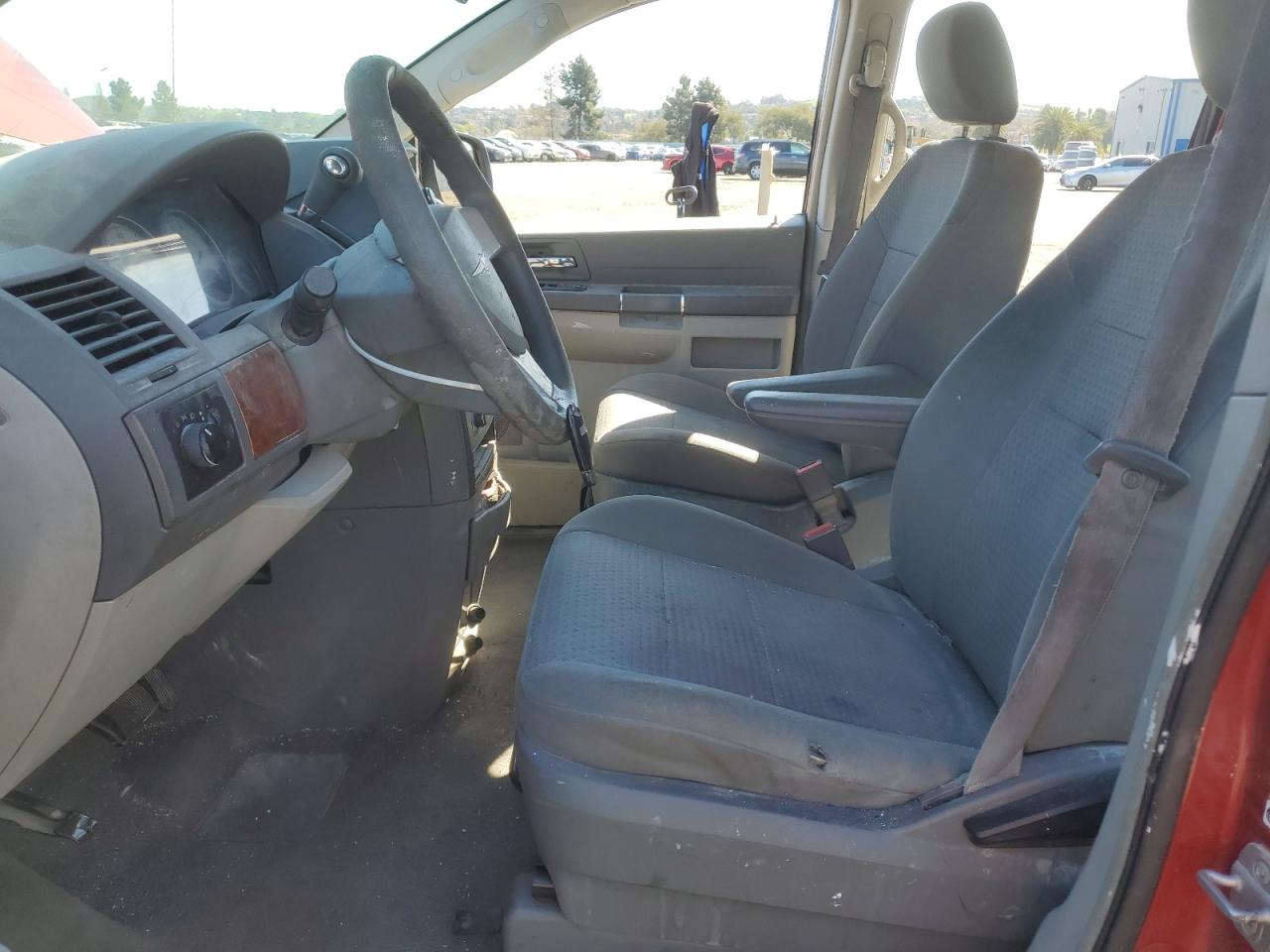 2008 Chrysler Town & Country - Image 7