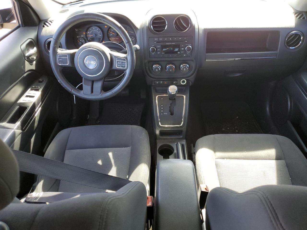 2016 Jeep Liberty (Patriot) - Image 8
