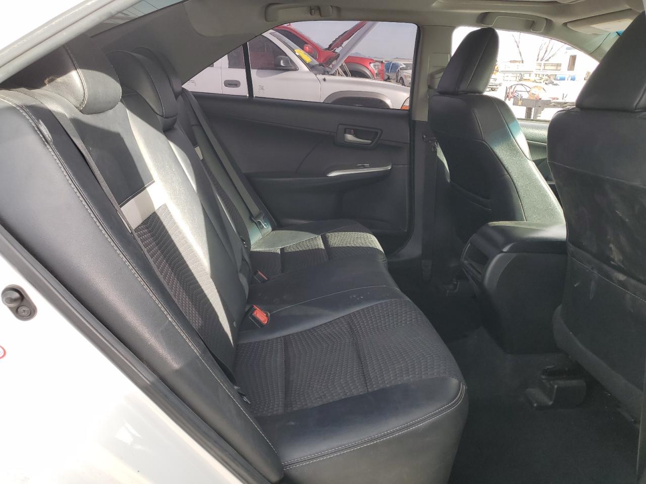 2013 Toyota Camry - Image 10