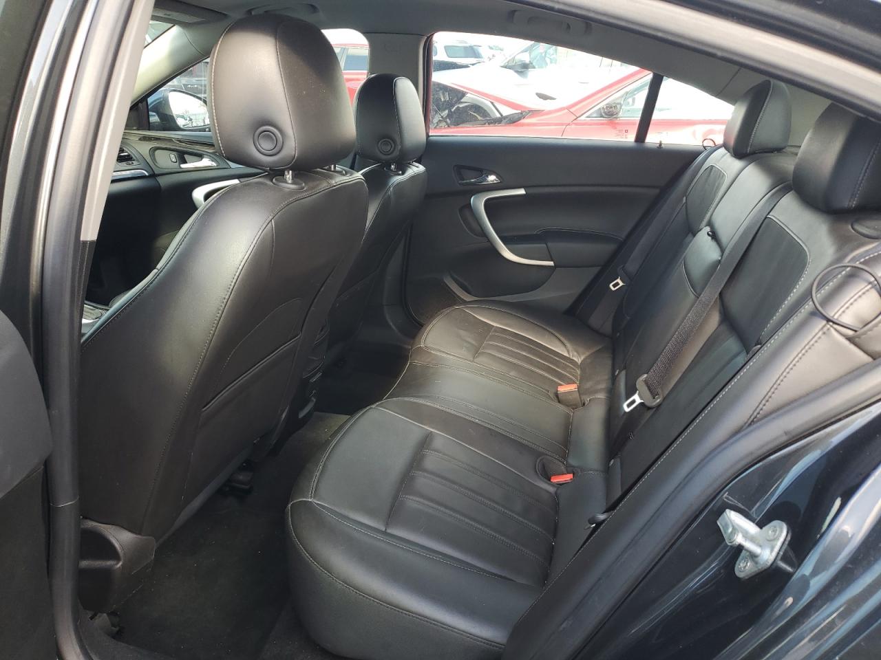 2014 Buick Regal - Image 10