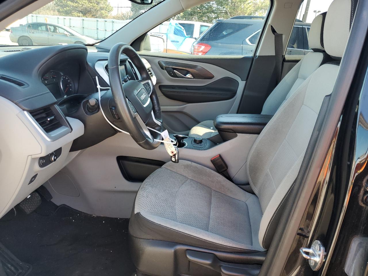 2022 GMC Terrain - Image 7