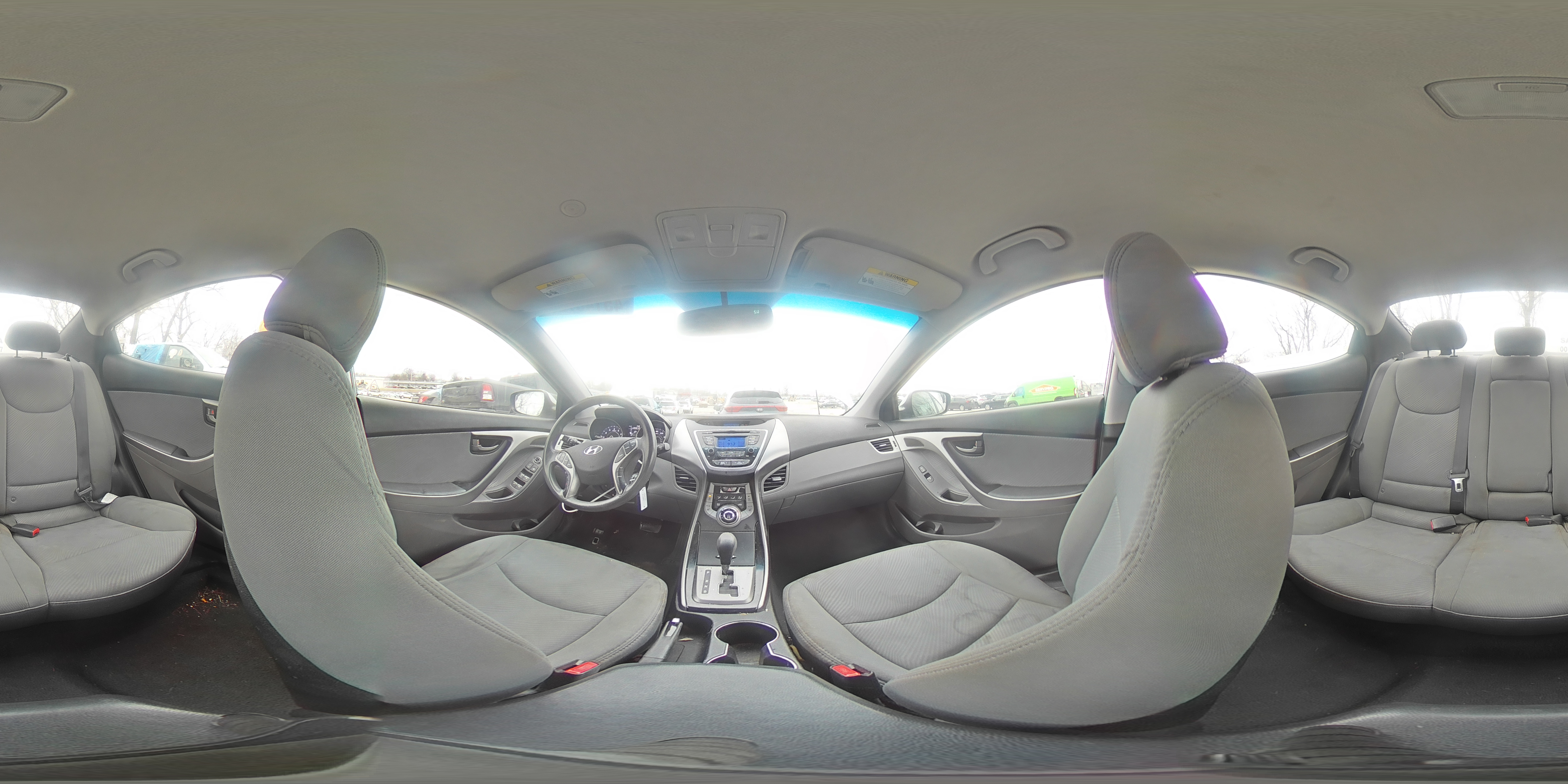 2013 Hyundai Elantra - Image 13