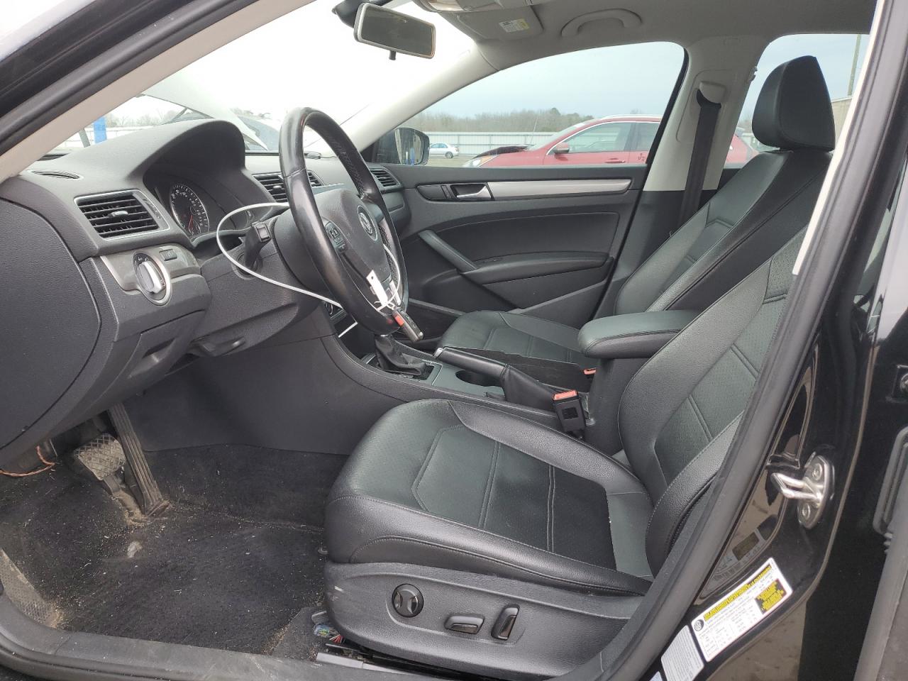 2015 Volkswagen Passat - Image 7