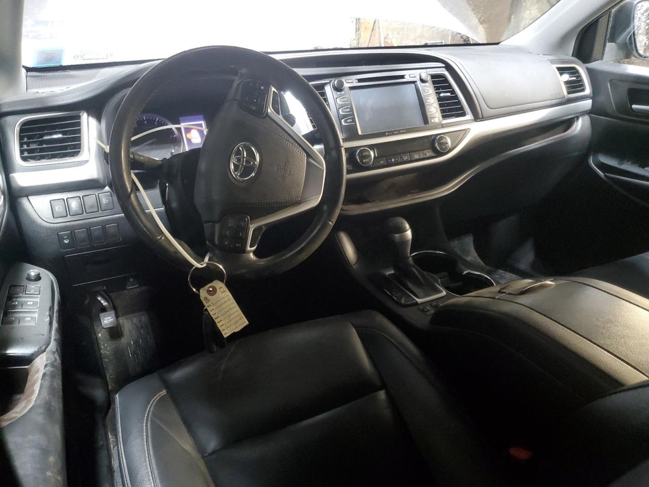 2019 Toyota Highlander - Image 8