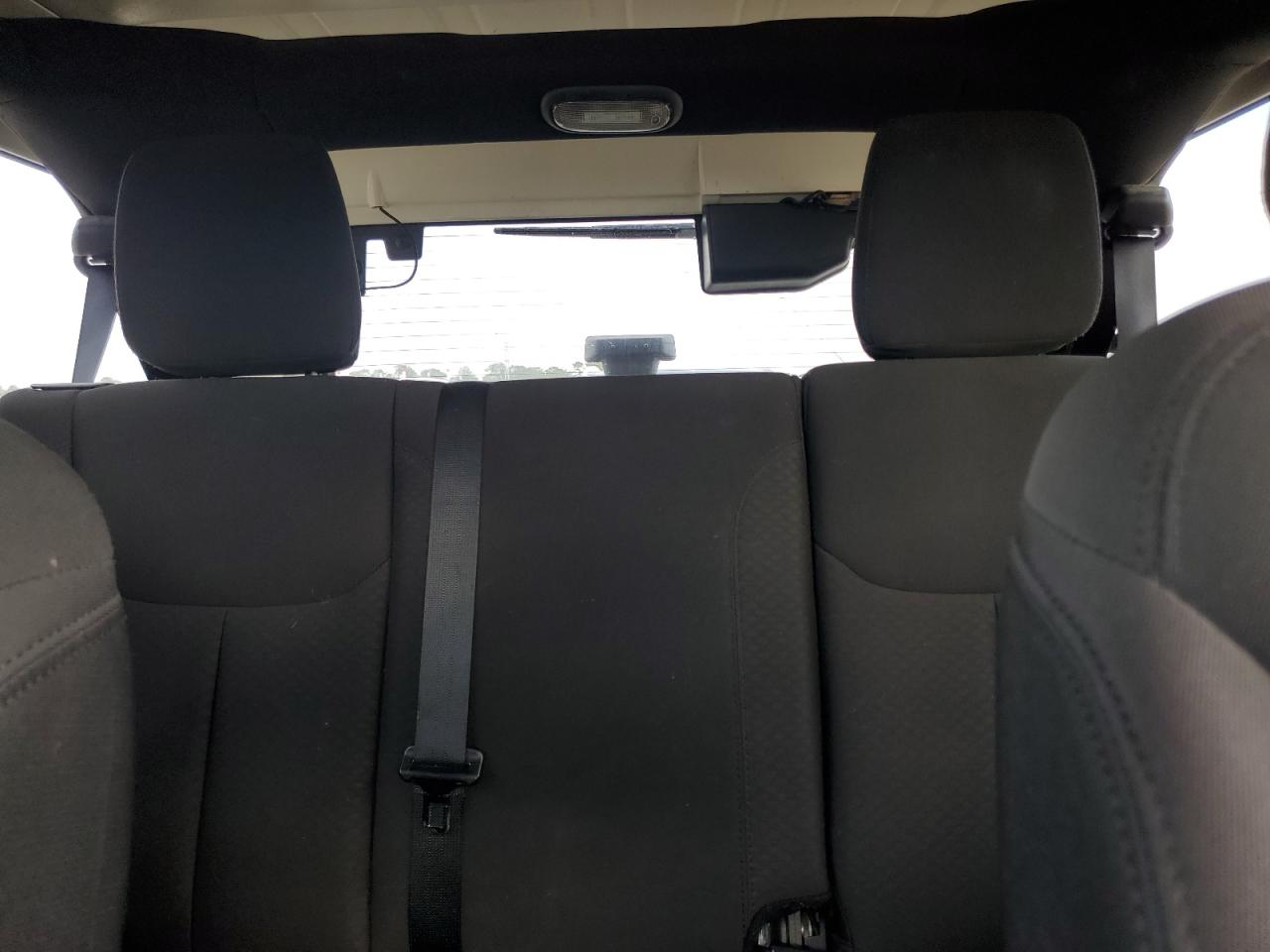2015 Jeep Wrangler - Image 10
