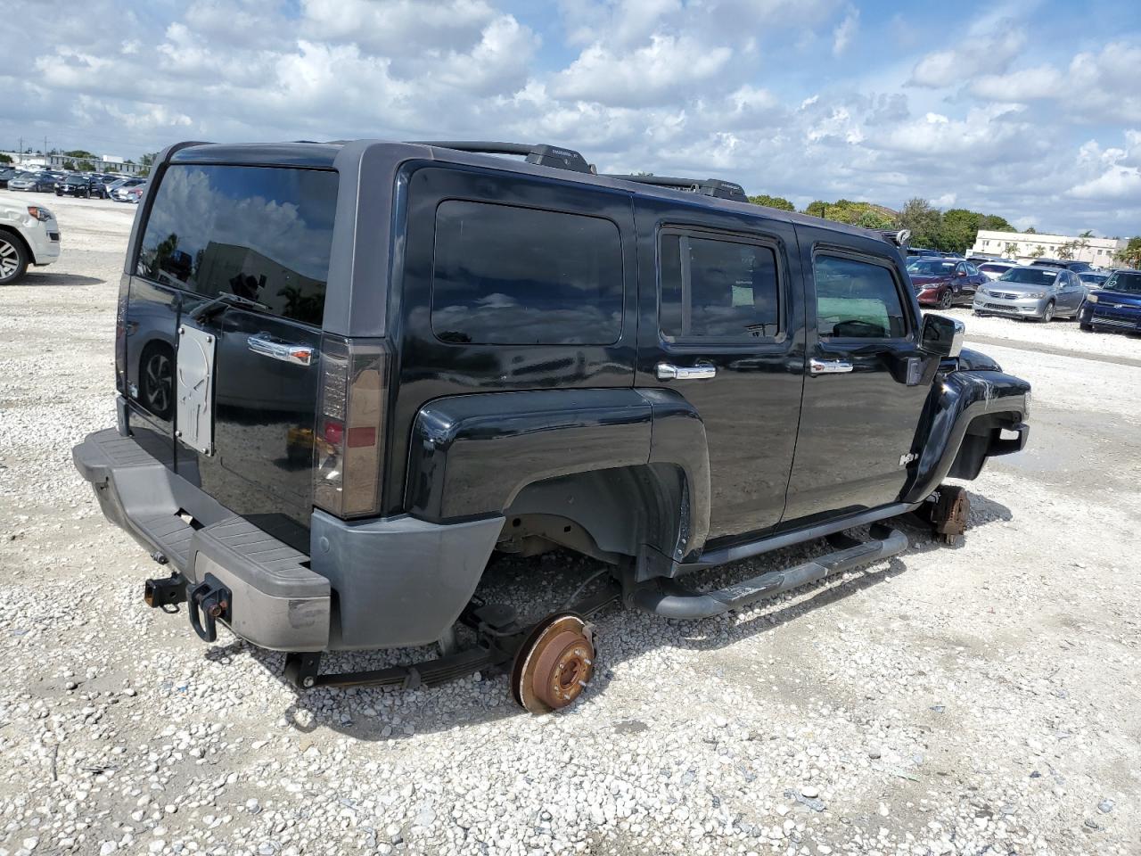 2006 Hummer H3 - Image 3