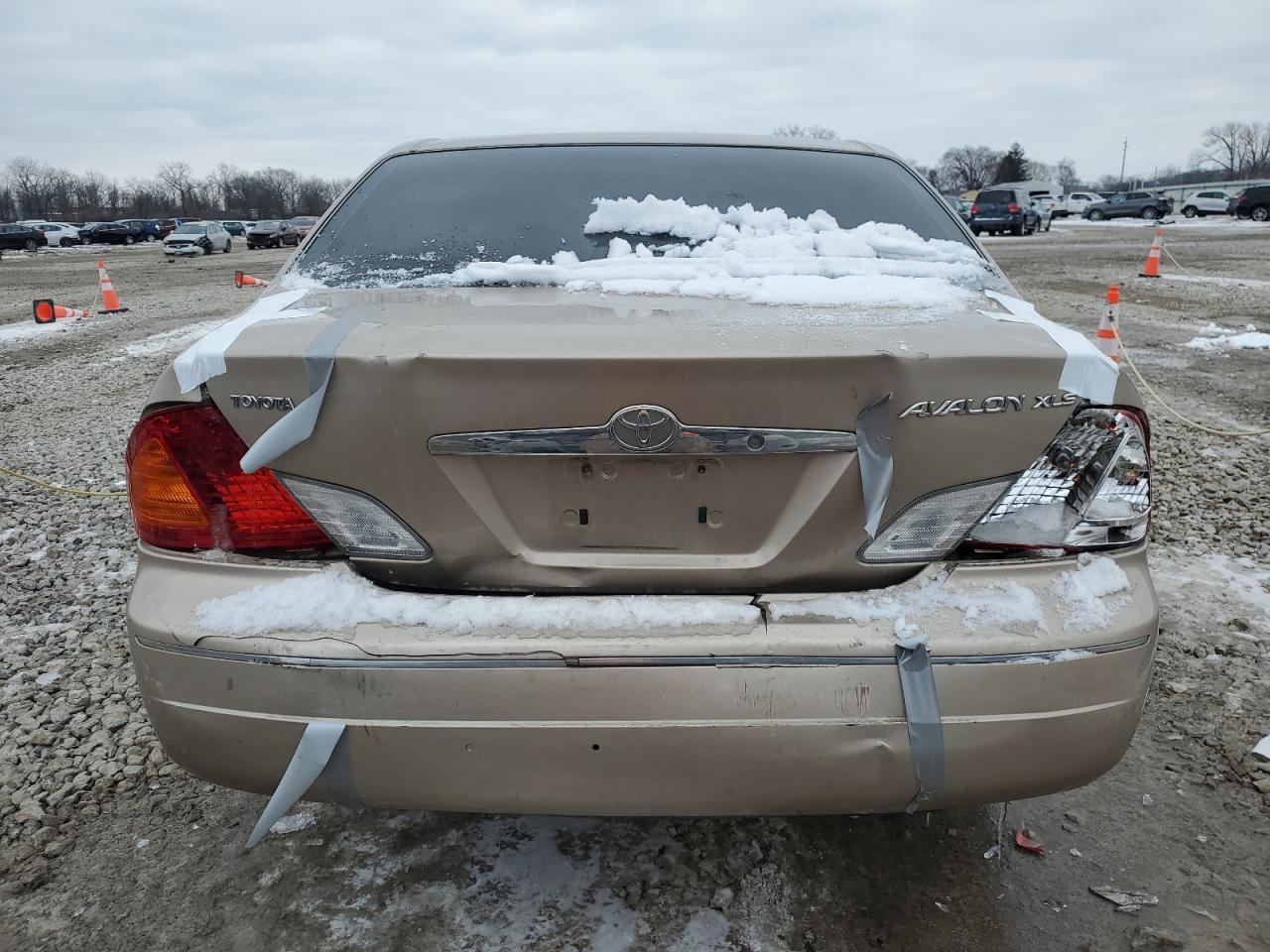 2002 Toyota Avalon - Image 6