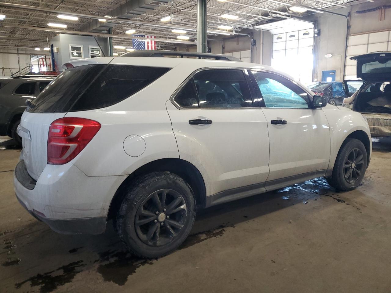 2017 Chevrolet Equinox - Image 3
