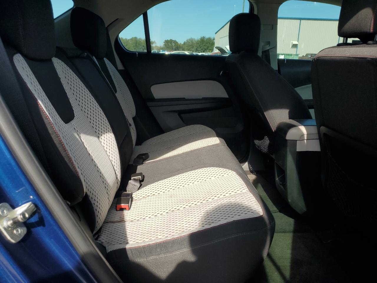 2010 Chevrolet Equinox - Image 11