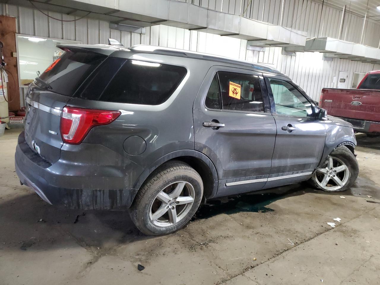2016 Ford Explorer - Image 3