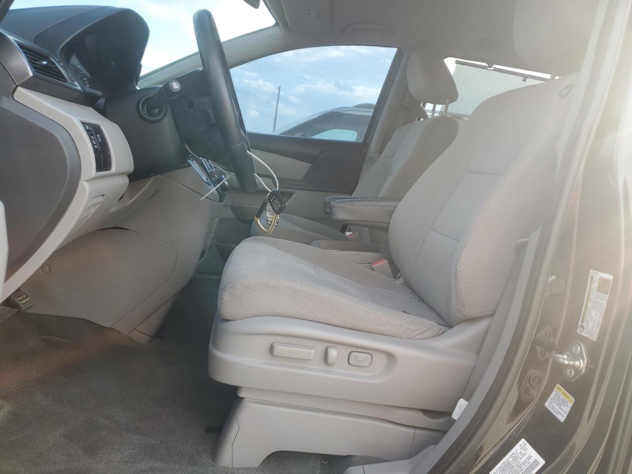 2015 Honda Odyssey - Image 7