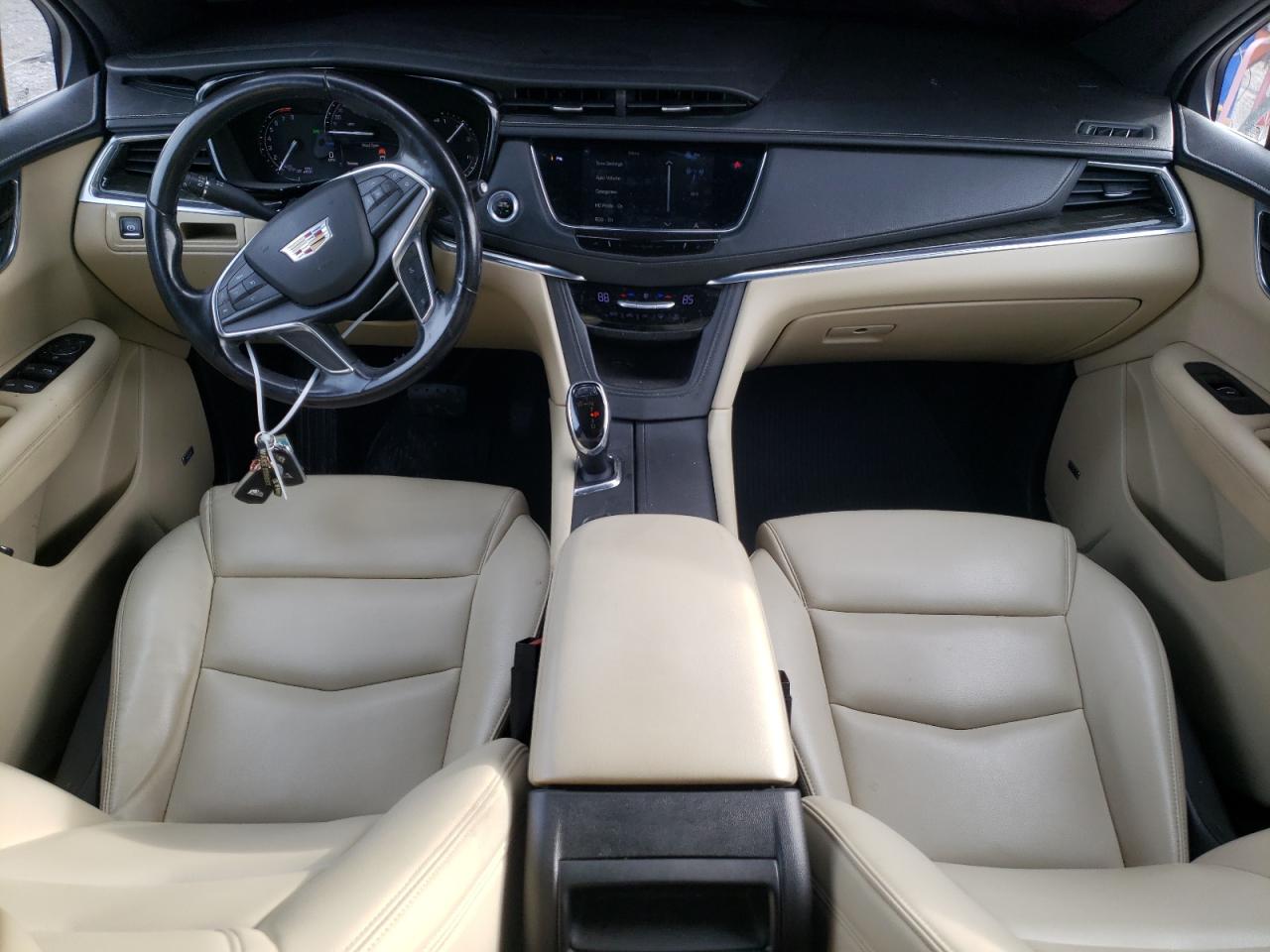 2018 Cadillac XT5 - Image 8