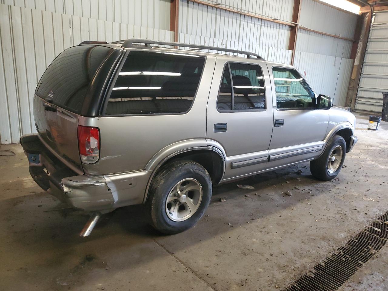 1999 Chevrolet Blazer - Image 3