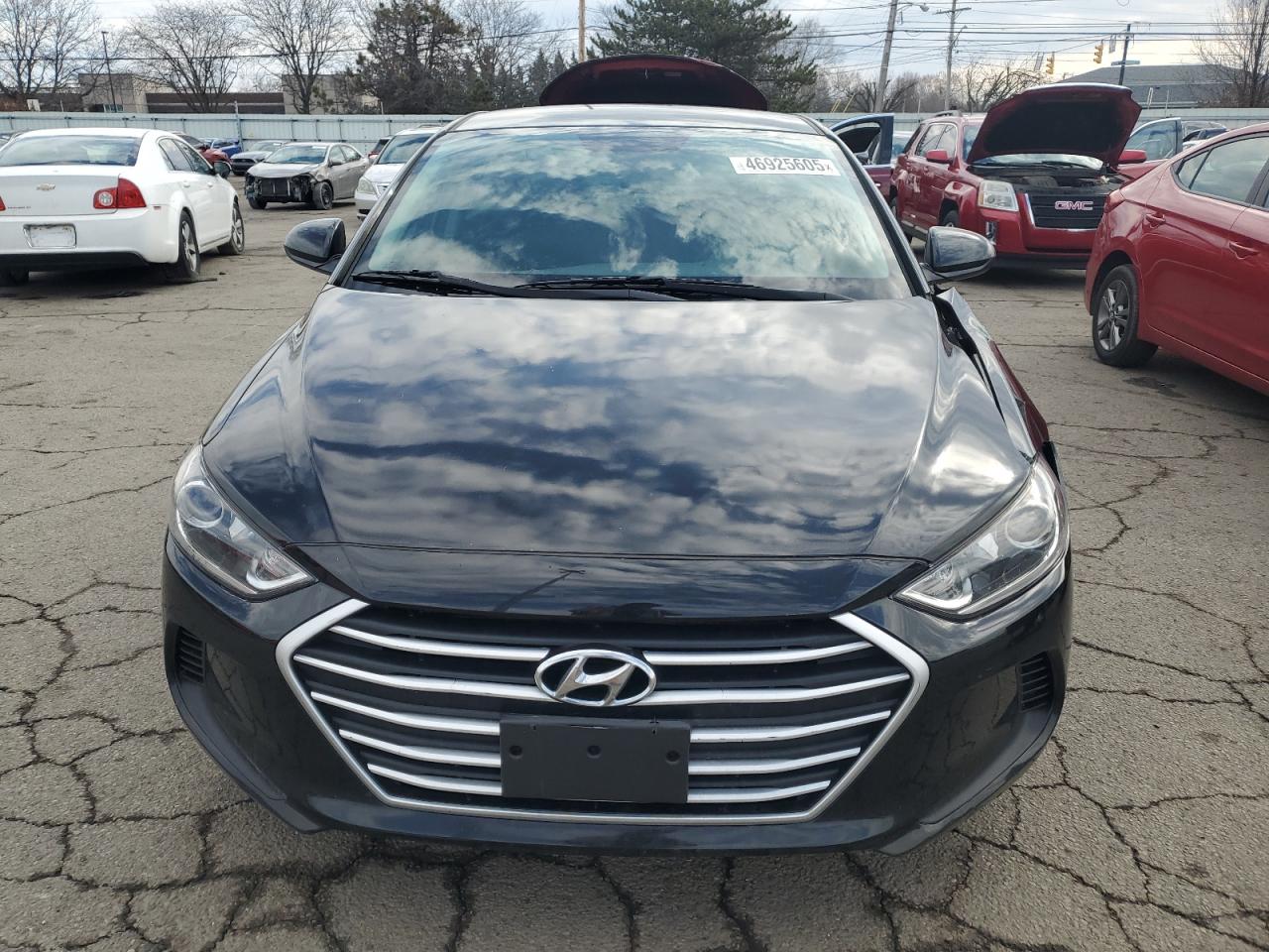 2018 Hyundai Elantra - Image 5
