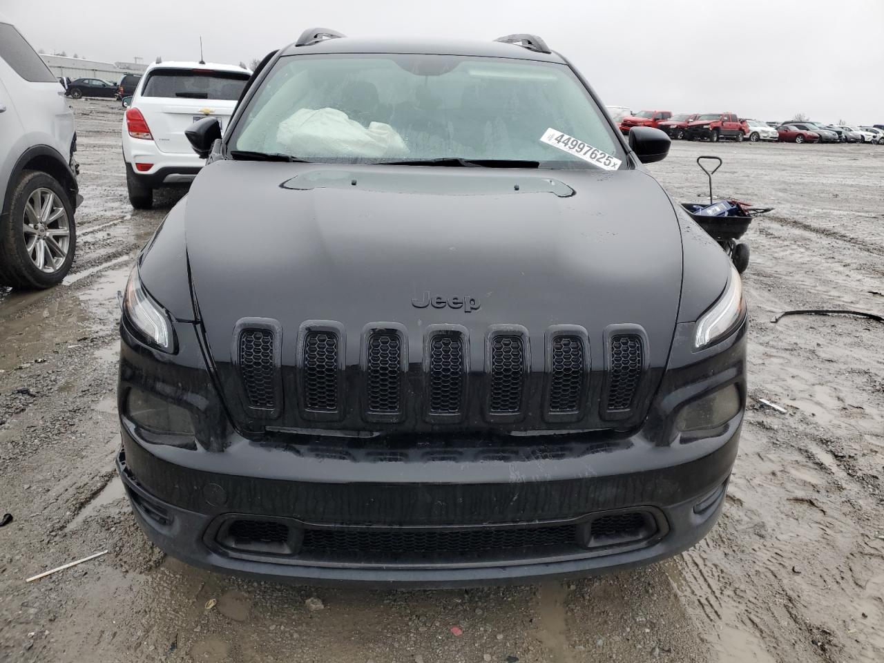 2017 Jeep Grand Cherokee - Image 5