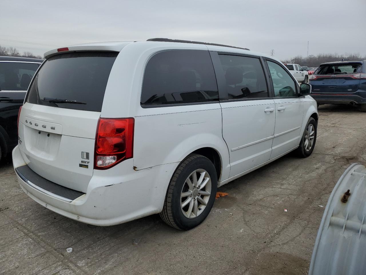 2015 Dodge Caravan - Image 3