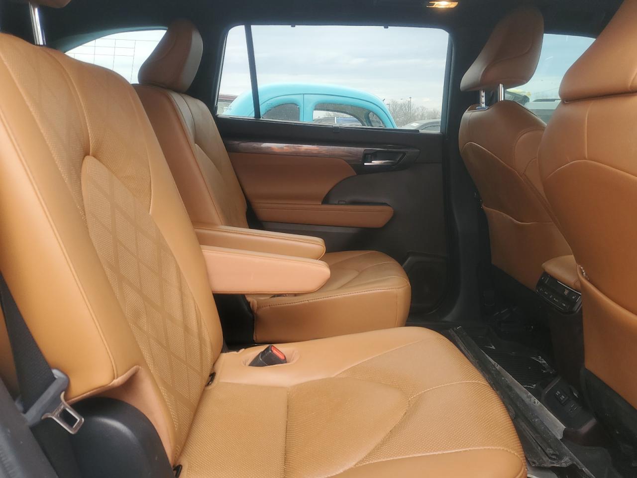 2021 Toyota Highlander Hybrid Platinum VIN: 5TDEBRCH7MS028029 Lot: 46925905