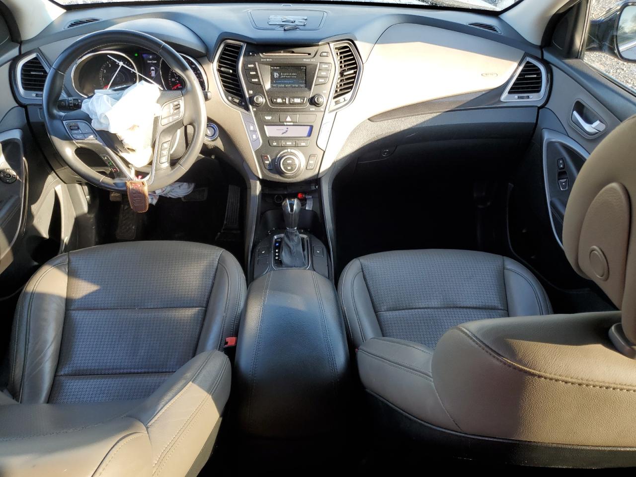 2013 Hyundai Santa Fe - Image 8