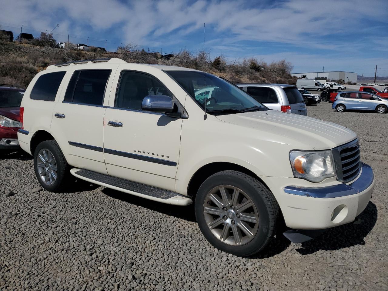 2008 Chrysler Aspen - Image 4