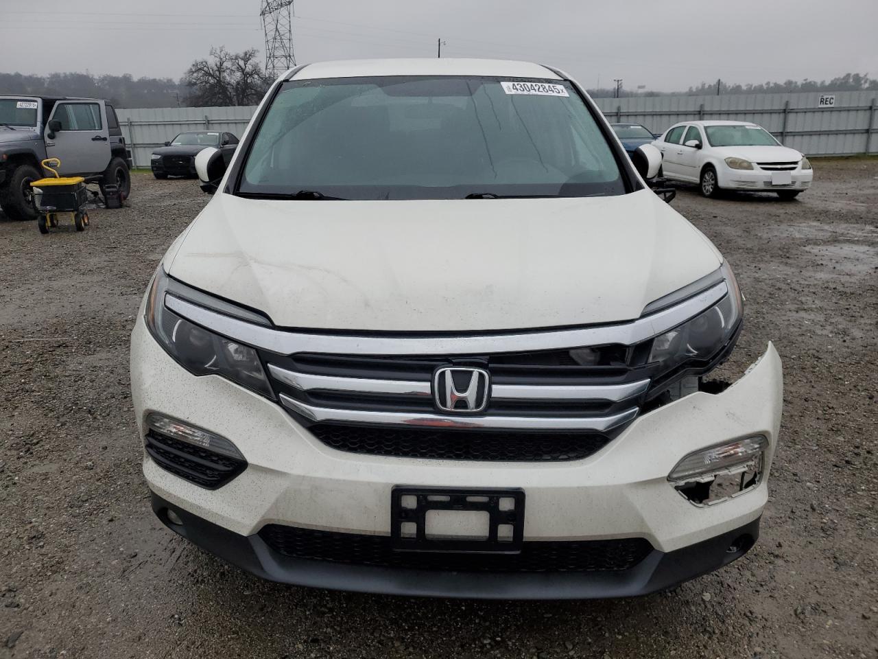 2018 Honda Pilot - Image 5
