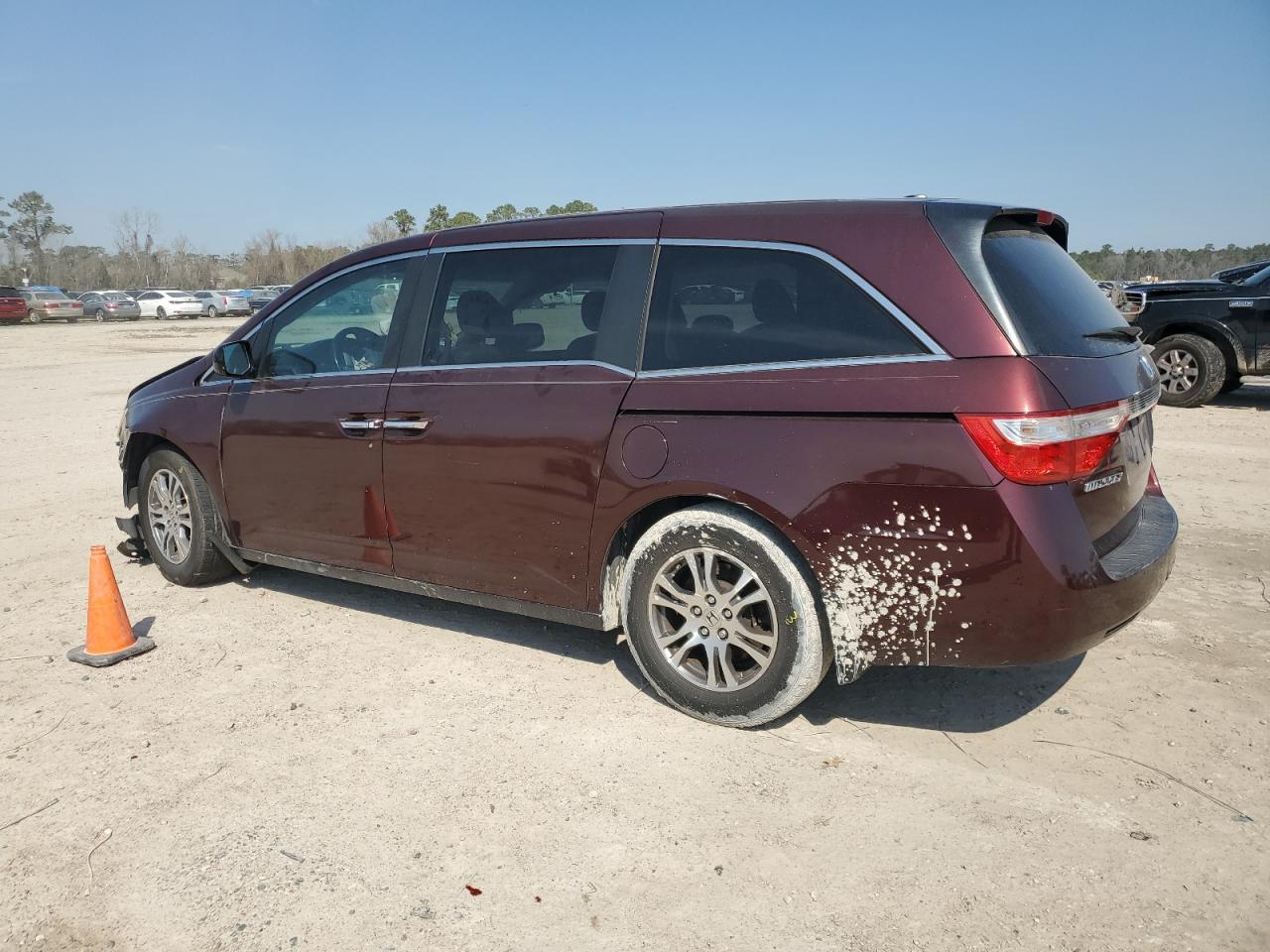 2012 Honda Odyssey - Image 2