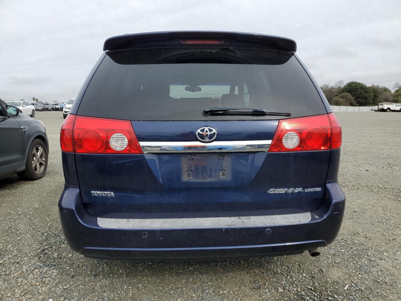 2006 Toyota Sienna - Image 6