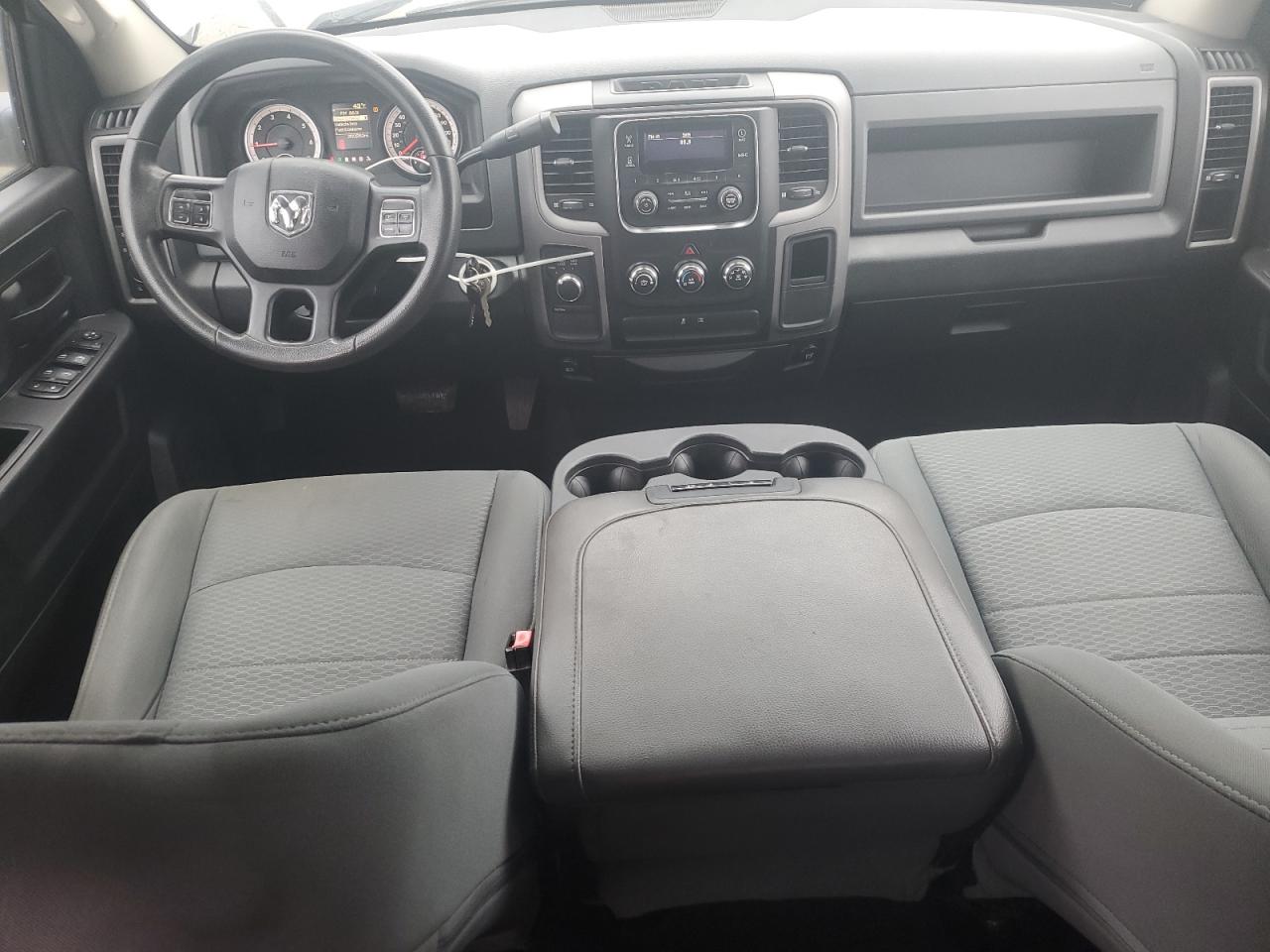 2015 RAM 1500 - Image 8