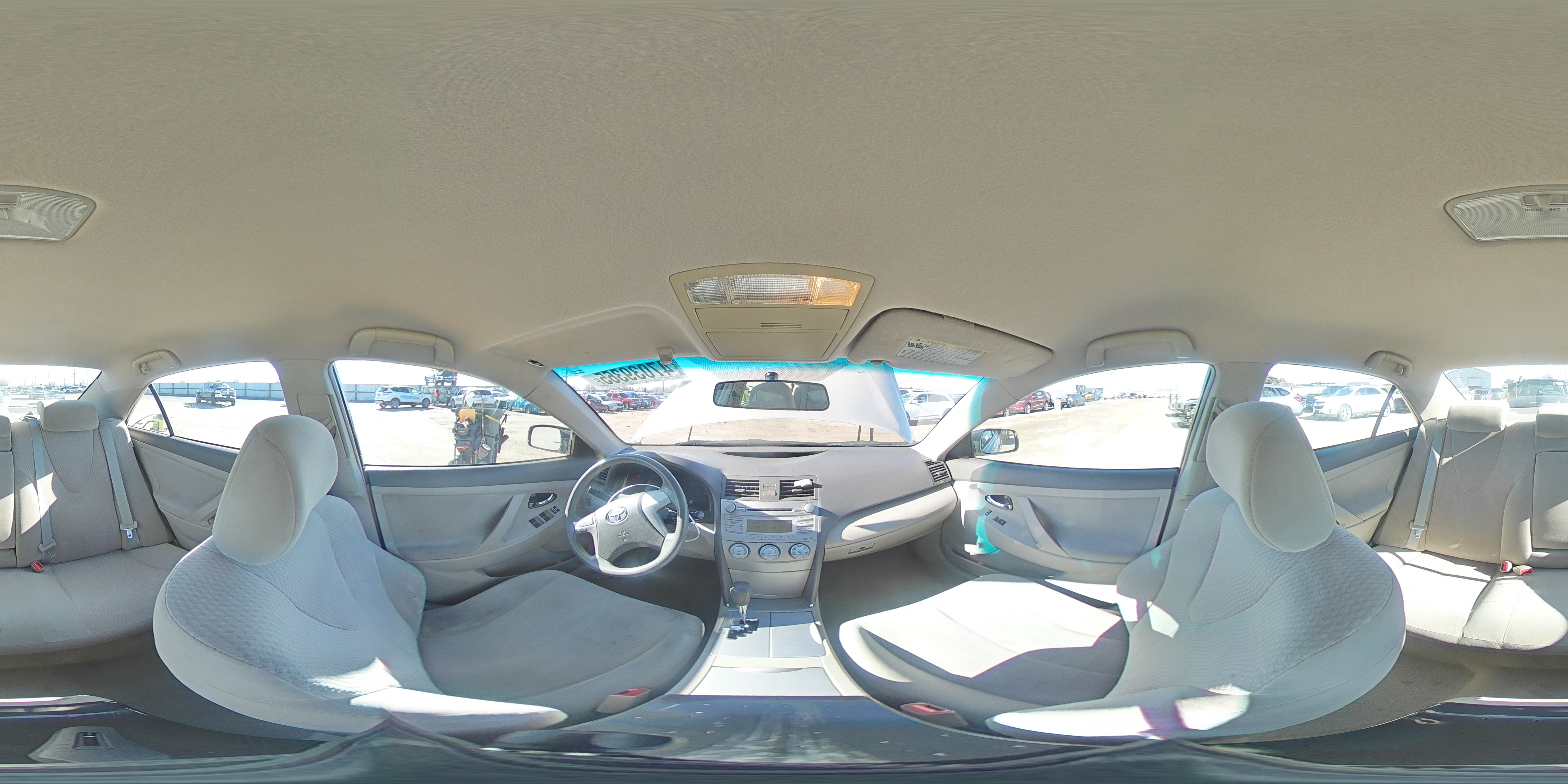 2010 Toyota Camry - Image 13