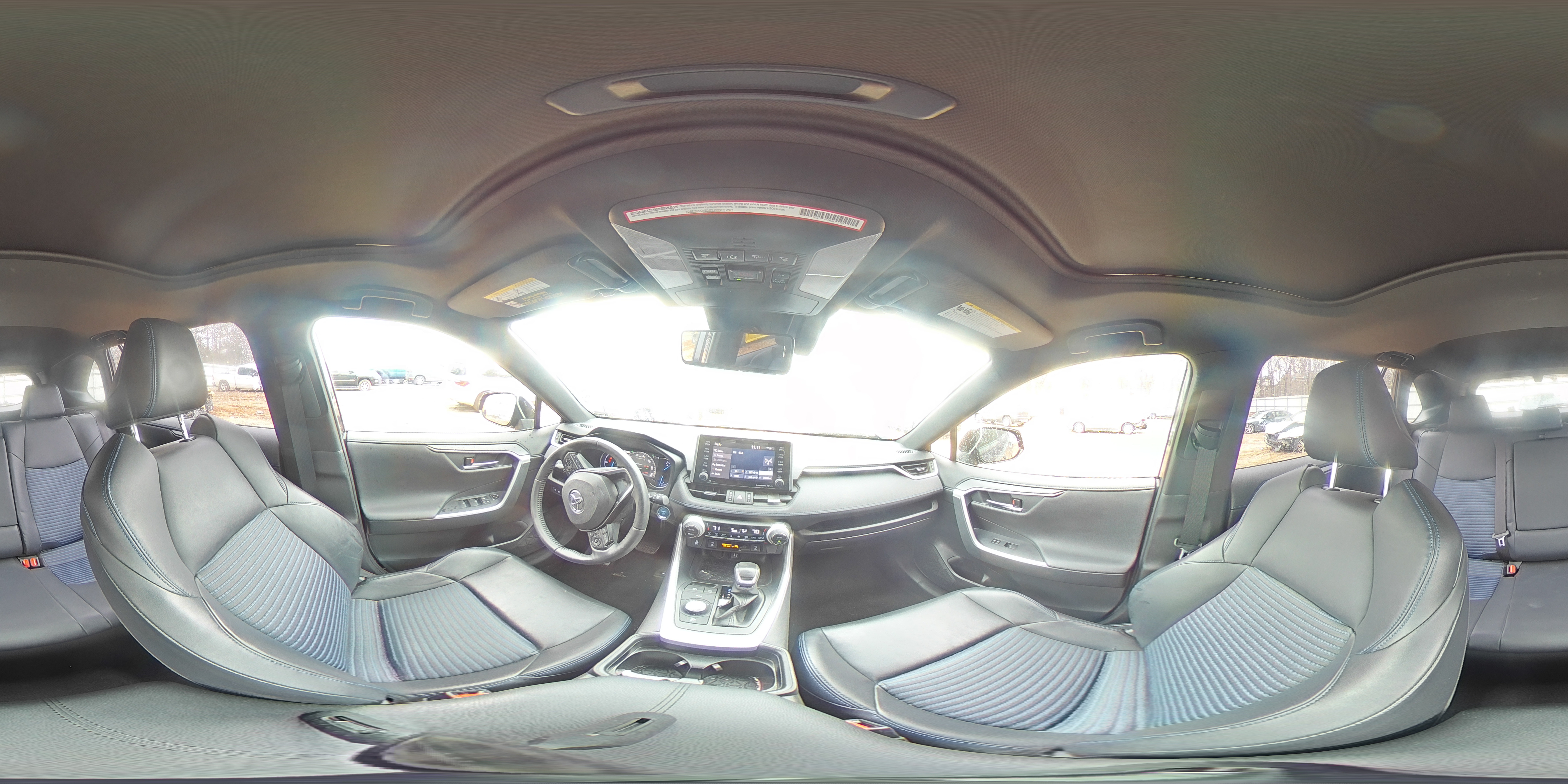 2019 Toyota RAV 4 - Image 13
