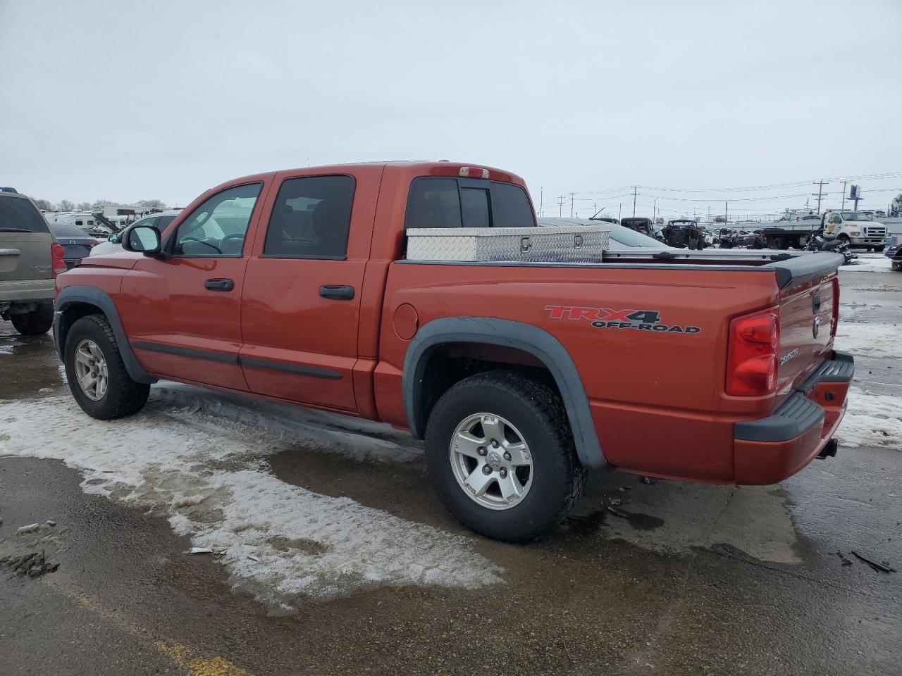 2008 Dodge Dakota - Image 2