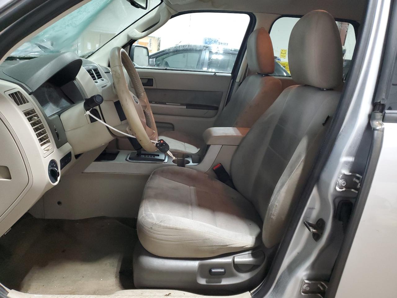 2010 Ford Escape - Image 7