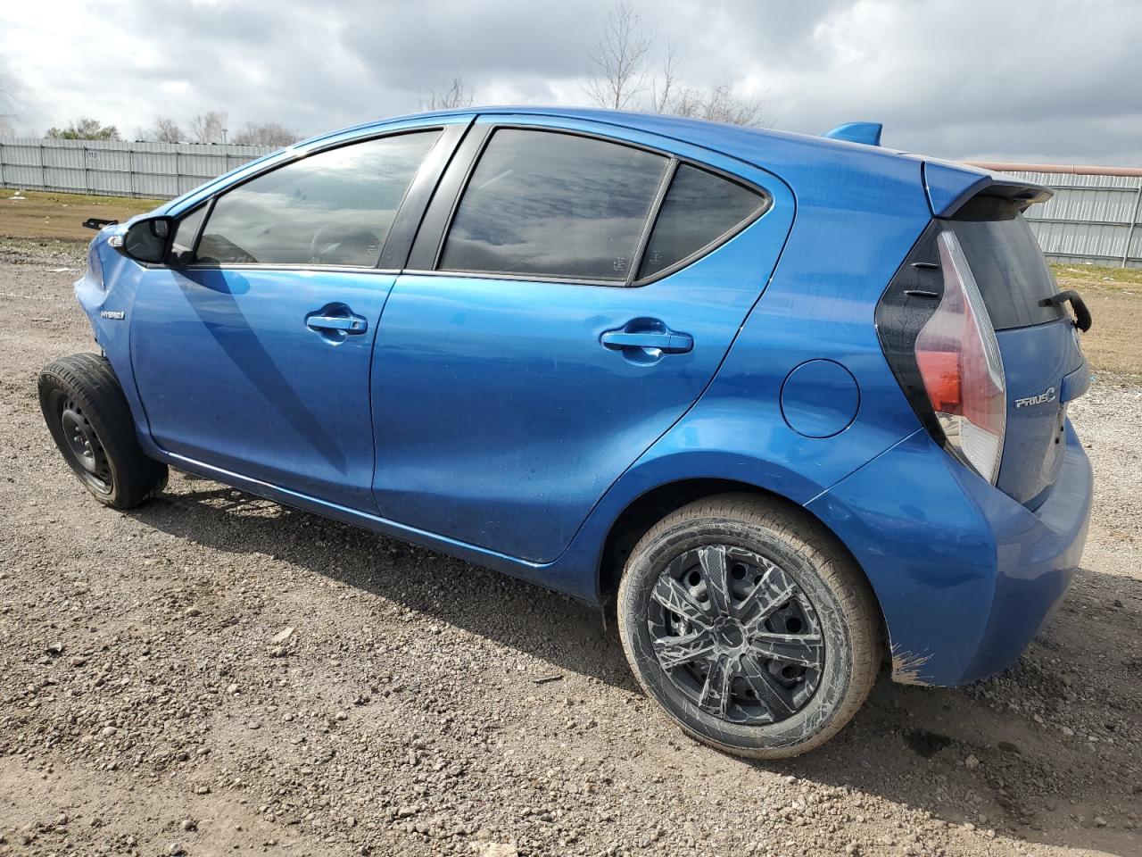 2015 Toyota Prius - Image 2
