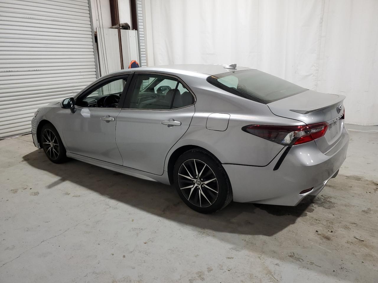 2021 Toyota Camry - Image 2