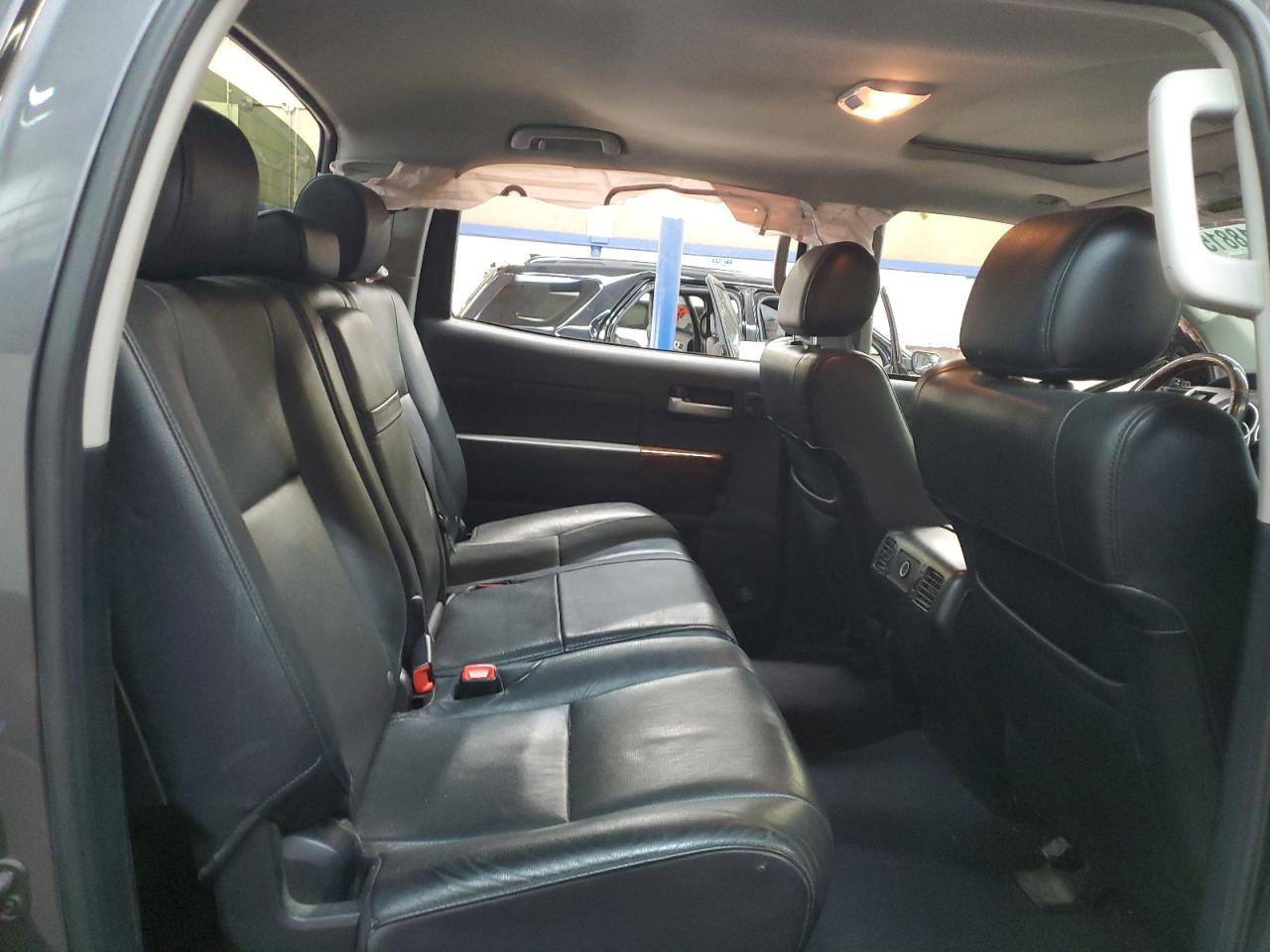 2012 Toyota Tundra - Image 10