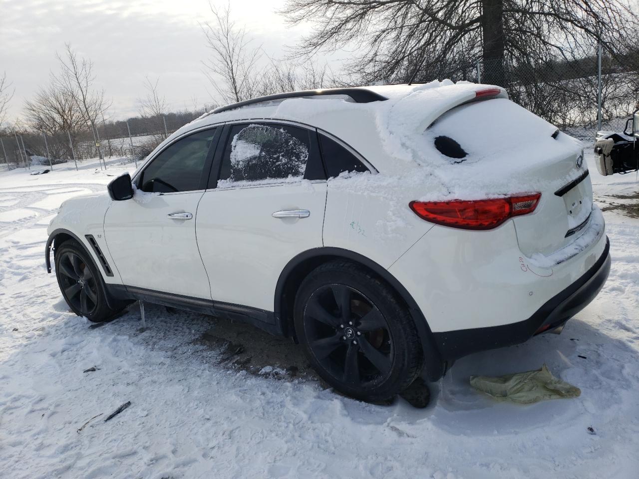 2017 Infiniti QX70 - Image 2
