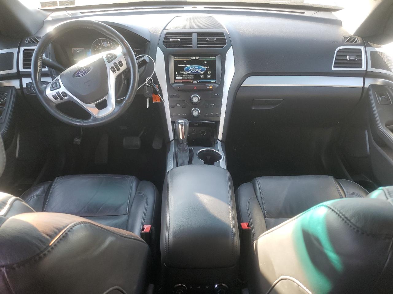 2015 Ford Explorer - Image 8