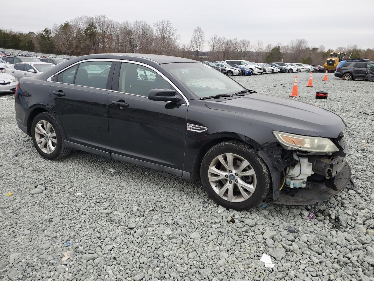 2010 Ford Taurus - Image 4