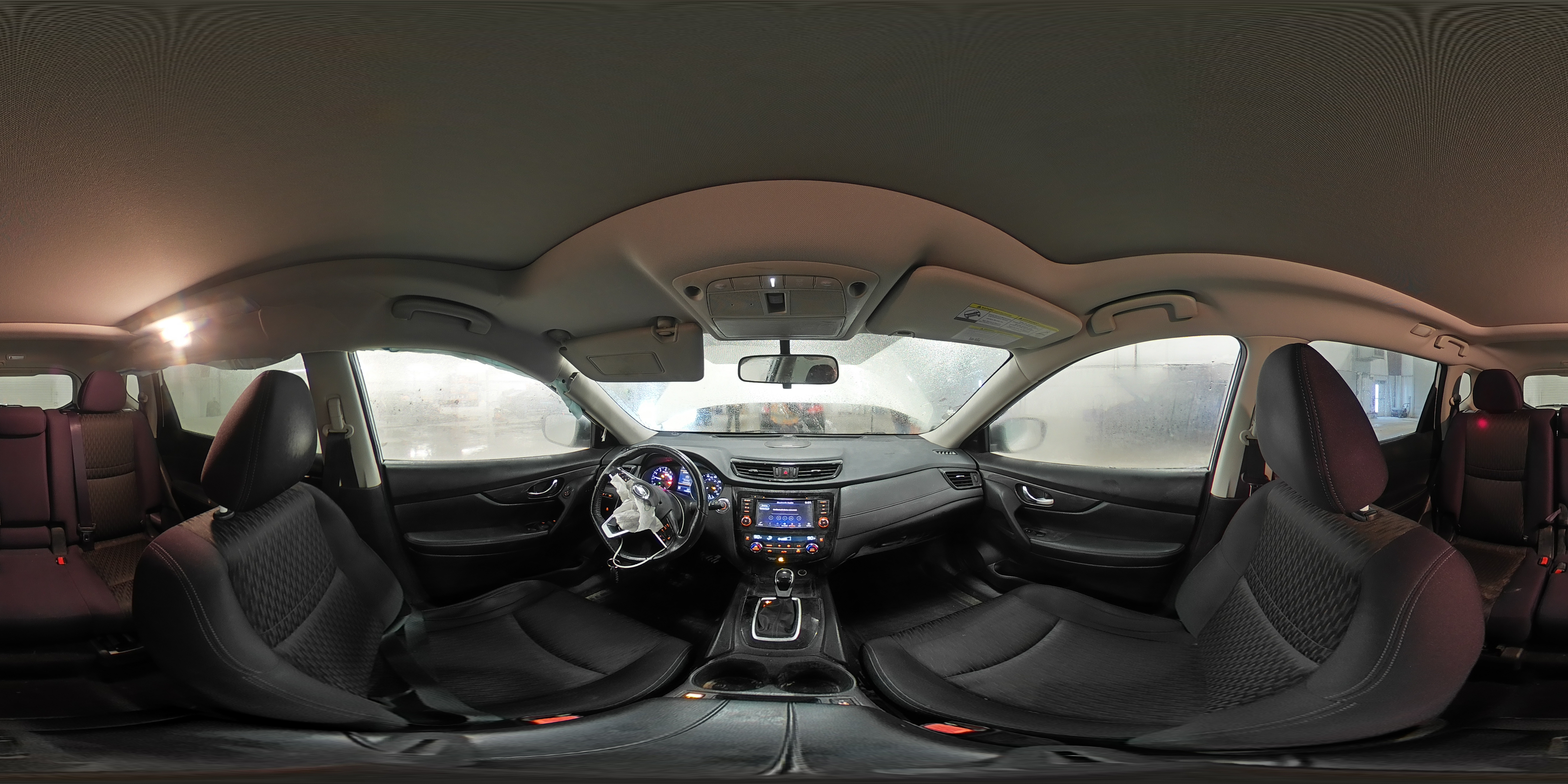 2018 Nissan Rogue - Image 13