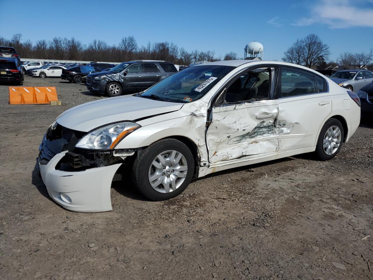 2010 Nissan Altima - Image 1