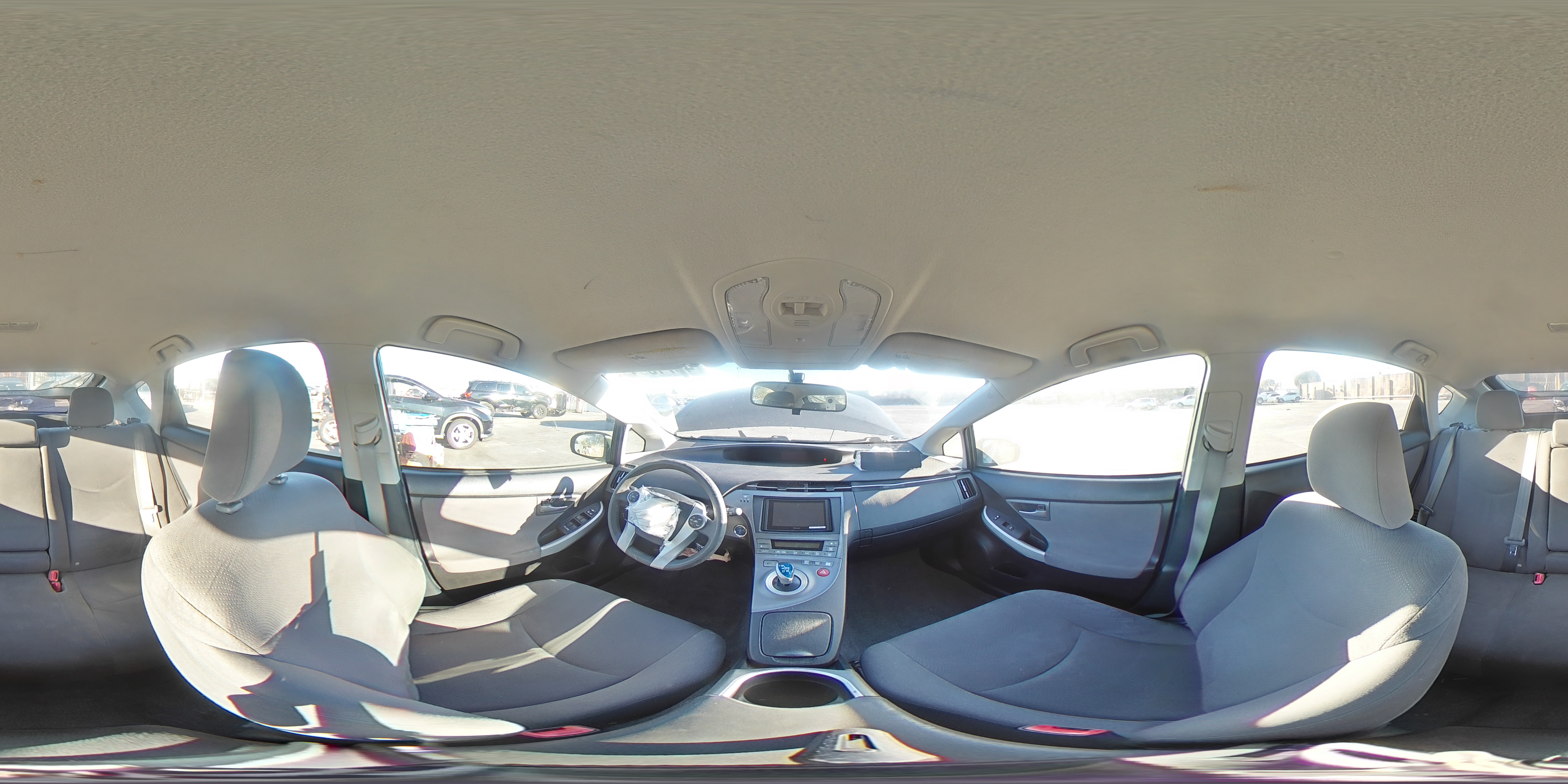 2012 Toyota Prius - Image 12