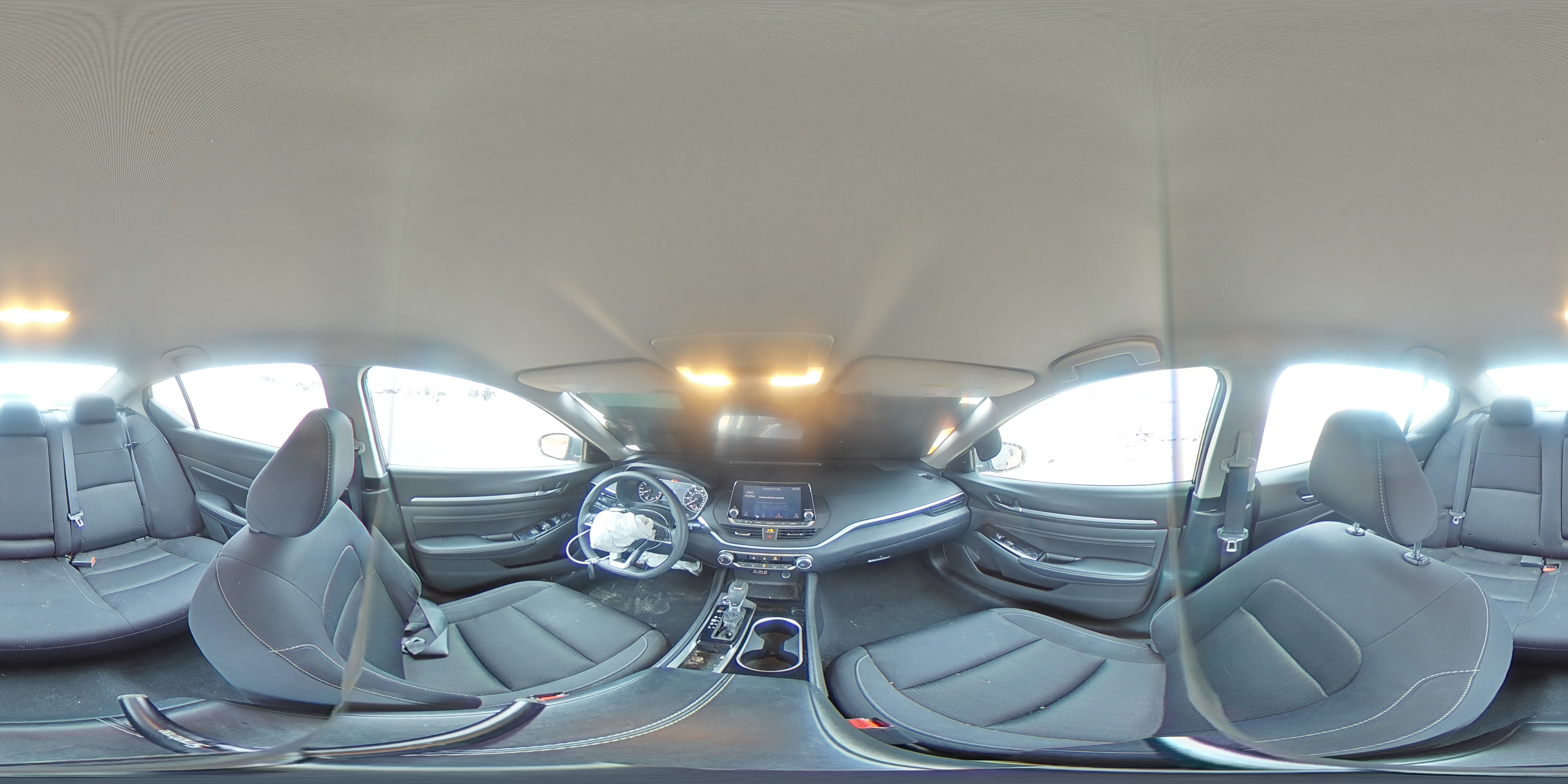 2021 Nissan Altima - Image 12
