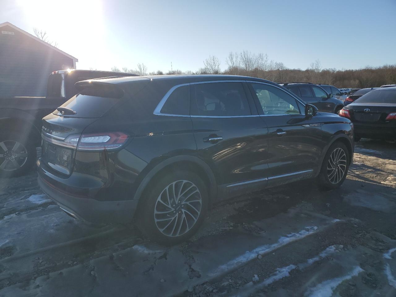 2019 Lincoln Nautilus - Image 3