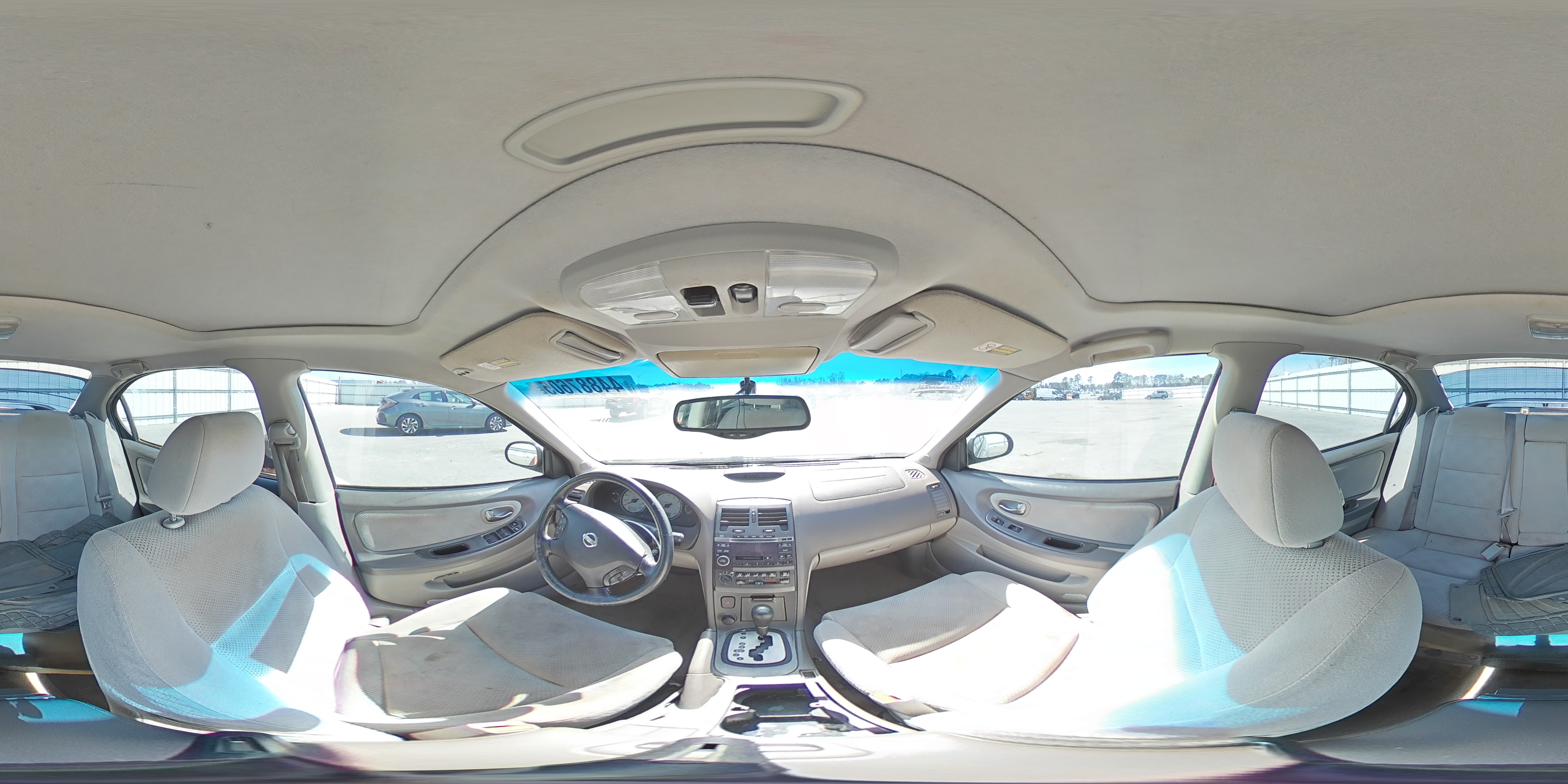 2002 Nissan Maxima - Image 12