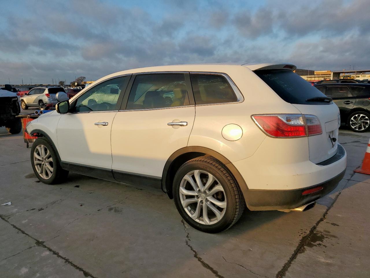 2012 Mazda CX-9 - Image 2