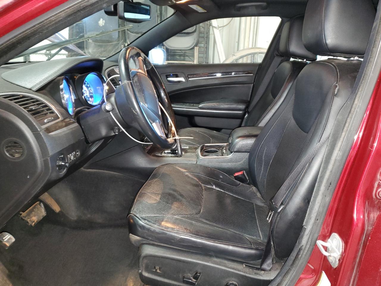 2013 Chrysler 300 - Image 7