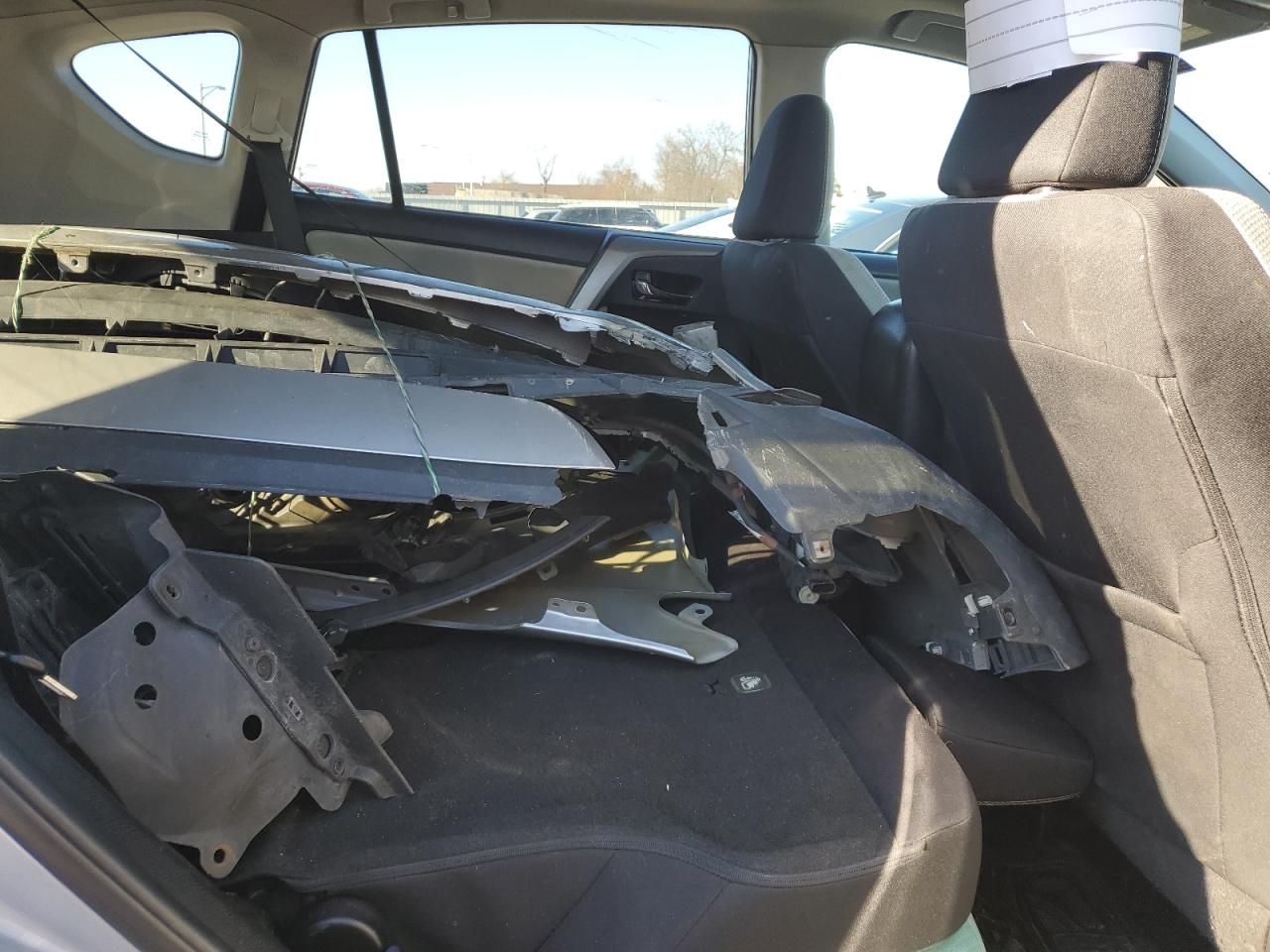 2018 Toyota RAV 4 - Image 11