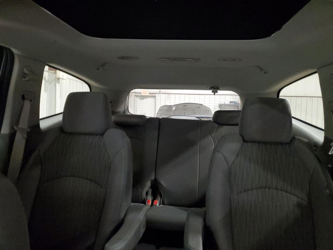 2014 Chevrolet Traverse - Image 10