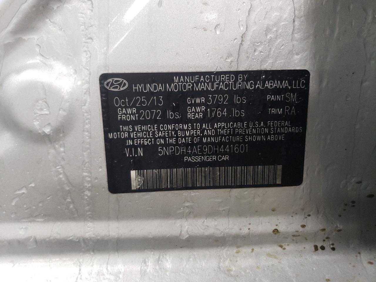2013 Hyundai Elantra - Image 12
