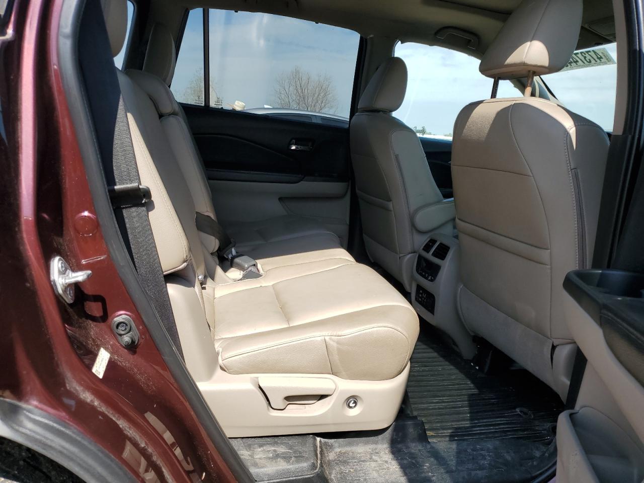 2016 Honda Pilot - Image 10